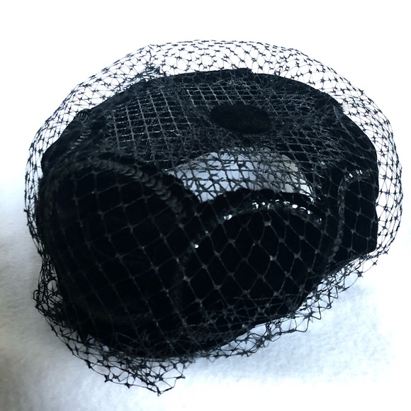 Vintage Black Sequined Velvet Veiled Ring Hat main image 8